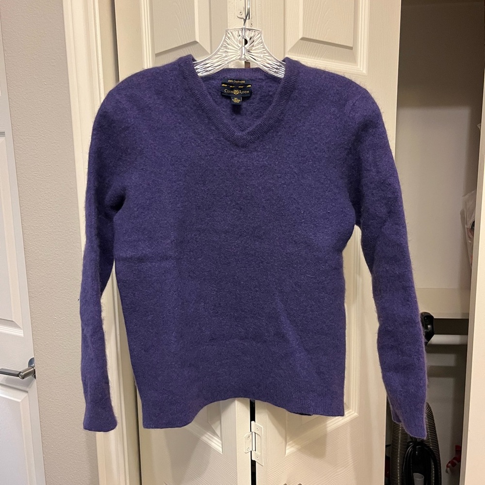 100% Cashmere Sweater